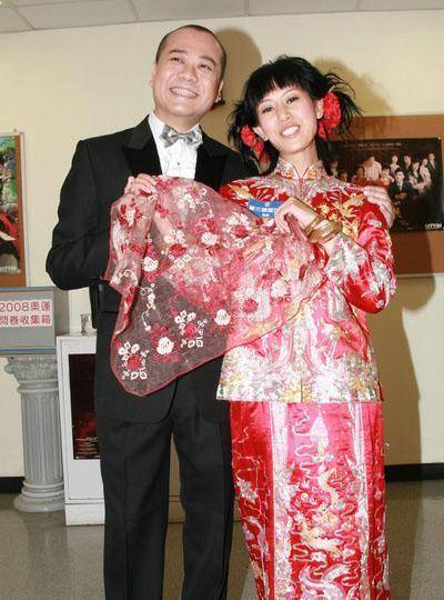 suncitygroup太阳成集团_2010年中国·旺苍红色旅游文化节开幕