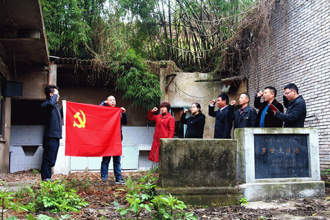 “太阳成集团tyc”《中国广告》杂志专访珍岛总裁赵旭隆:技术驱动营销 致力品效合一(图2) suncitygroup太阳成集团